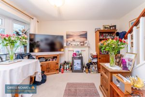 Sitting/Dining Room- click for photo gallery